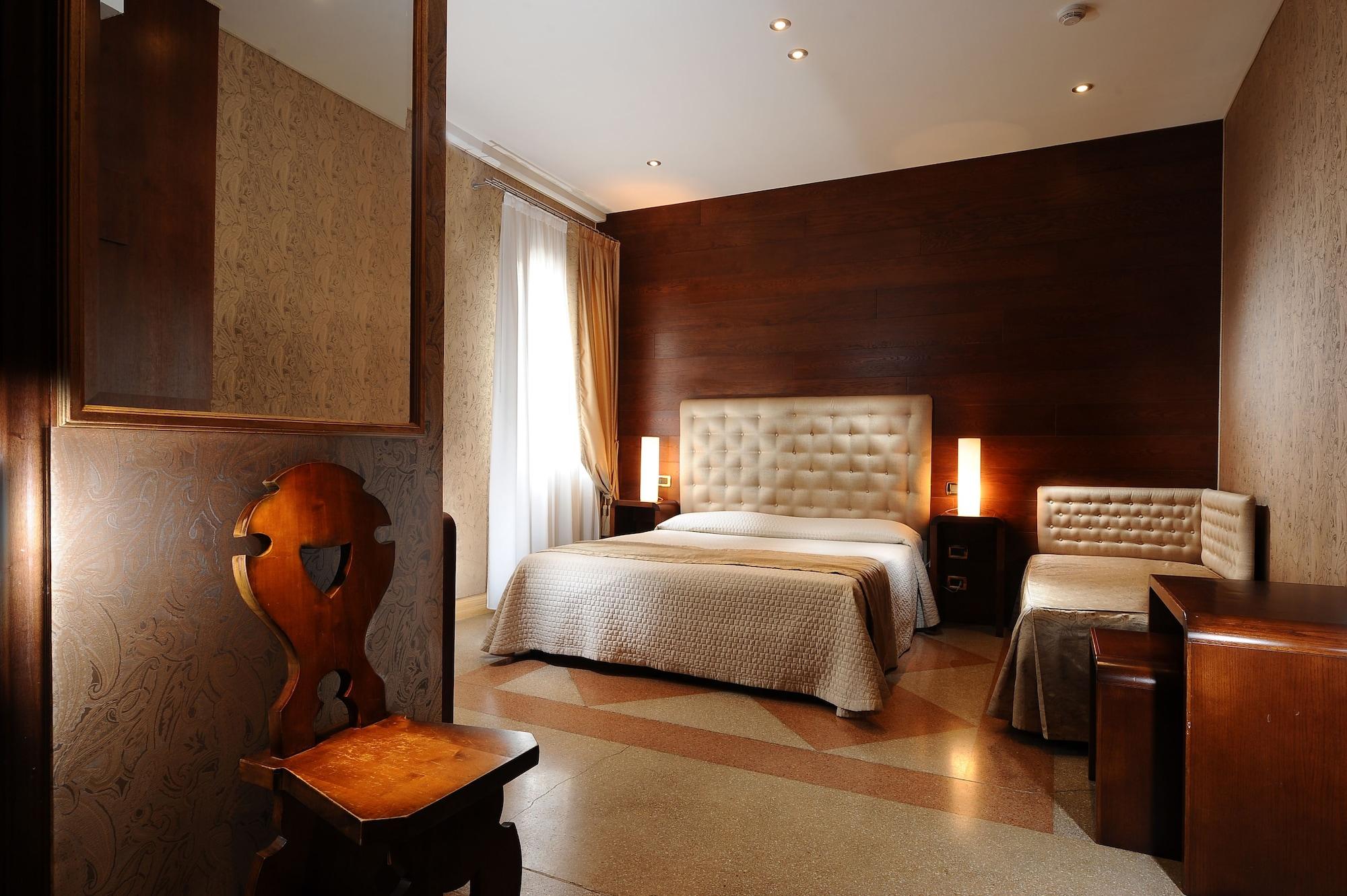 Hotel Abbazia Venice Exterior photo