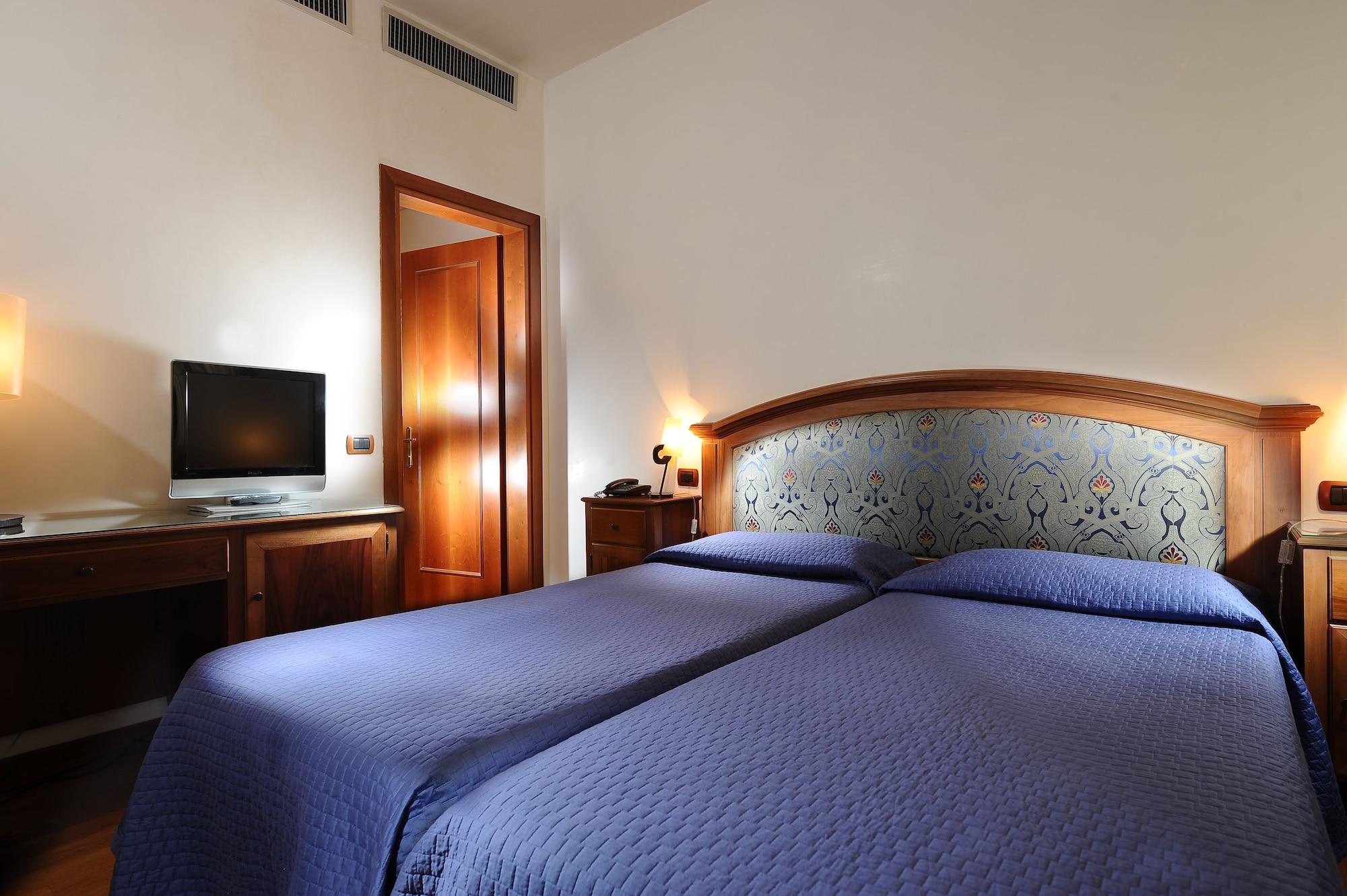 Hotel Abbazia Venice Exterior photo